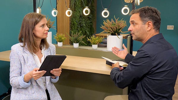 Présentation entreprise - Montage vidéo et tournage - drone - Corporate à Angers 49 - France